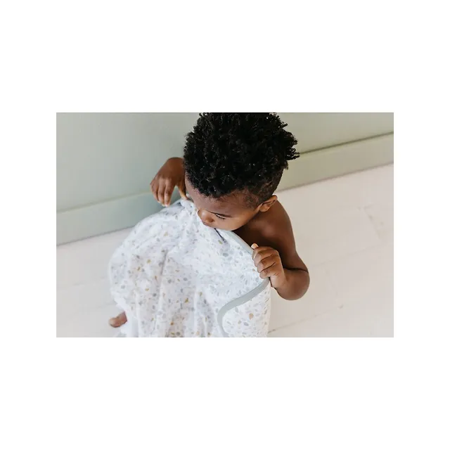 Arlo Premium Knit Hooded Towel 5 Arlo Premium Knit Hooded Towel - Image 5